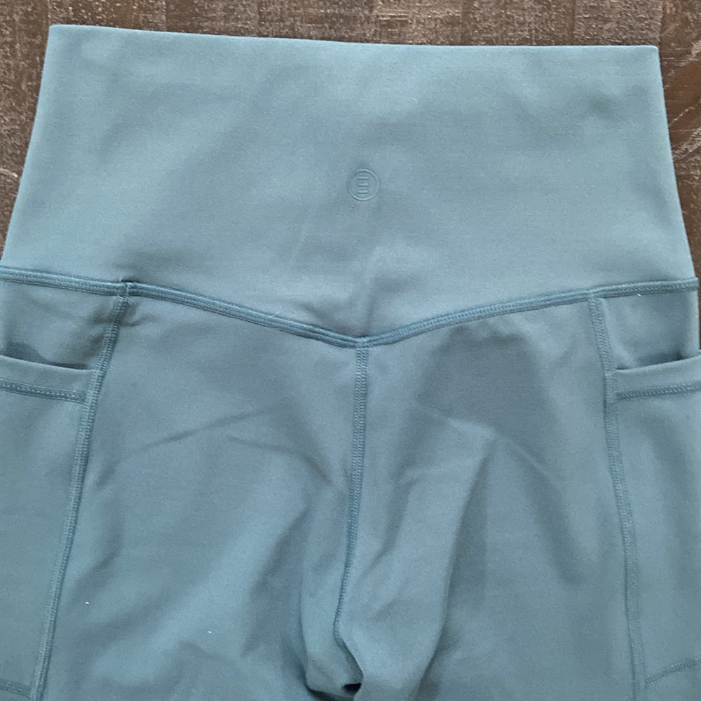 ETHOS leggings and top set - Picture 9 of 9